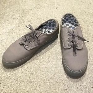 Size 11 grey low top vans